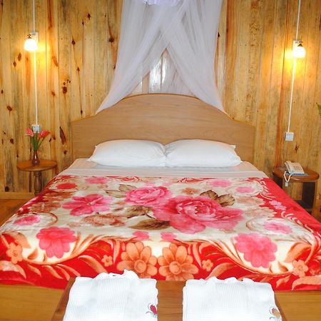 Golden Island Cottages Thale U Hotel Ywama Exterior photo