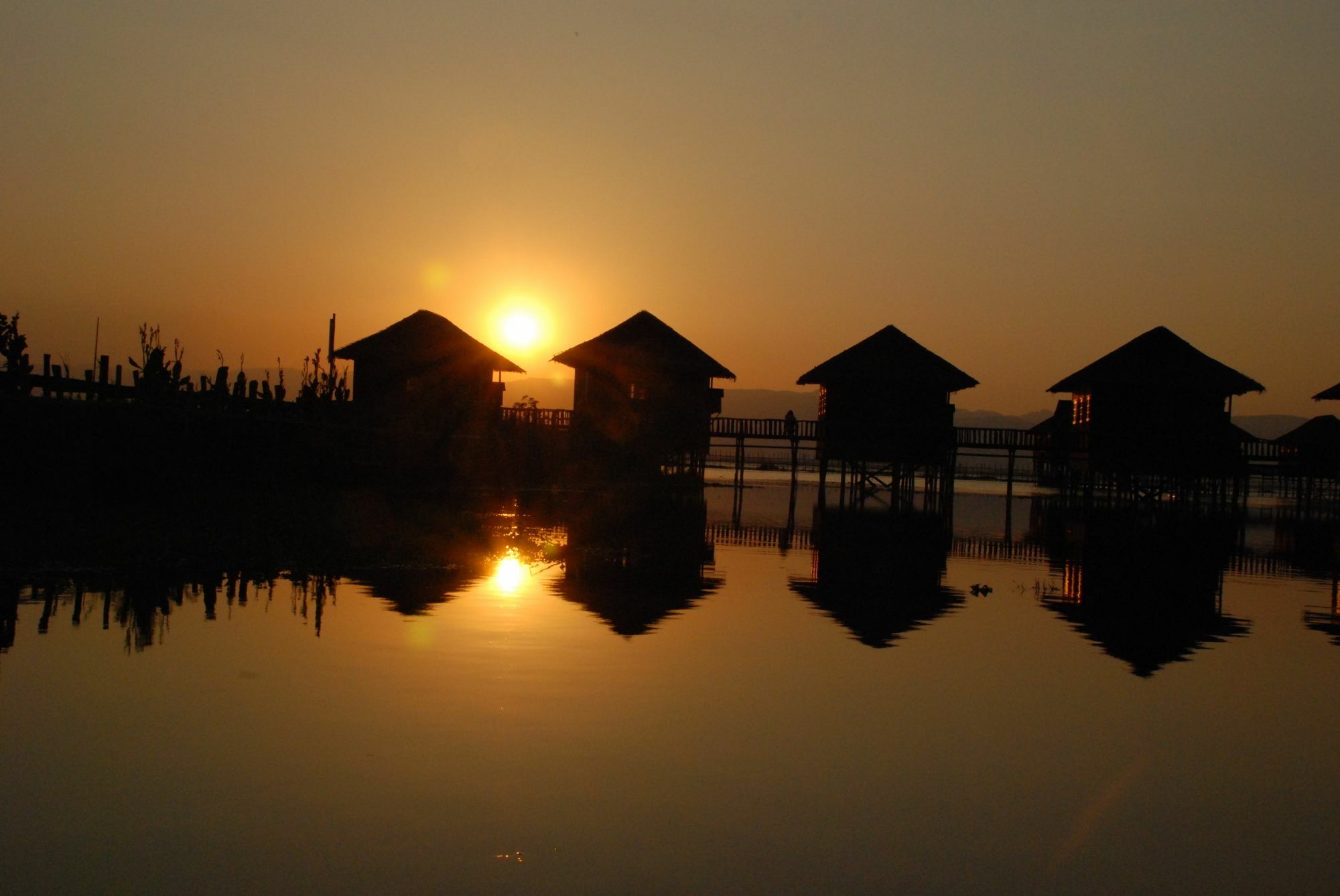 Golden Island Cottages Thale U Hotel Ywama Exterior photo