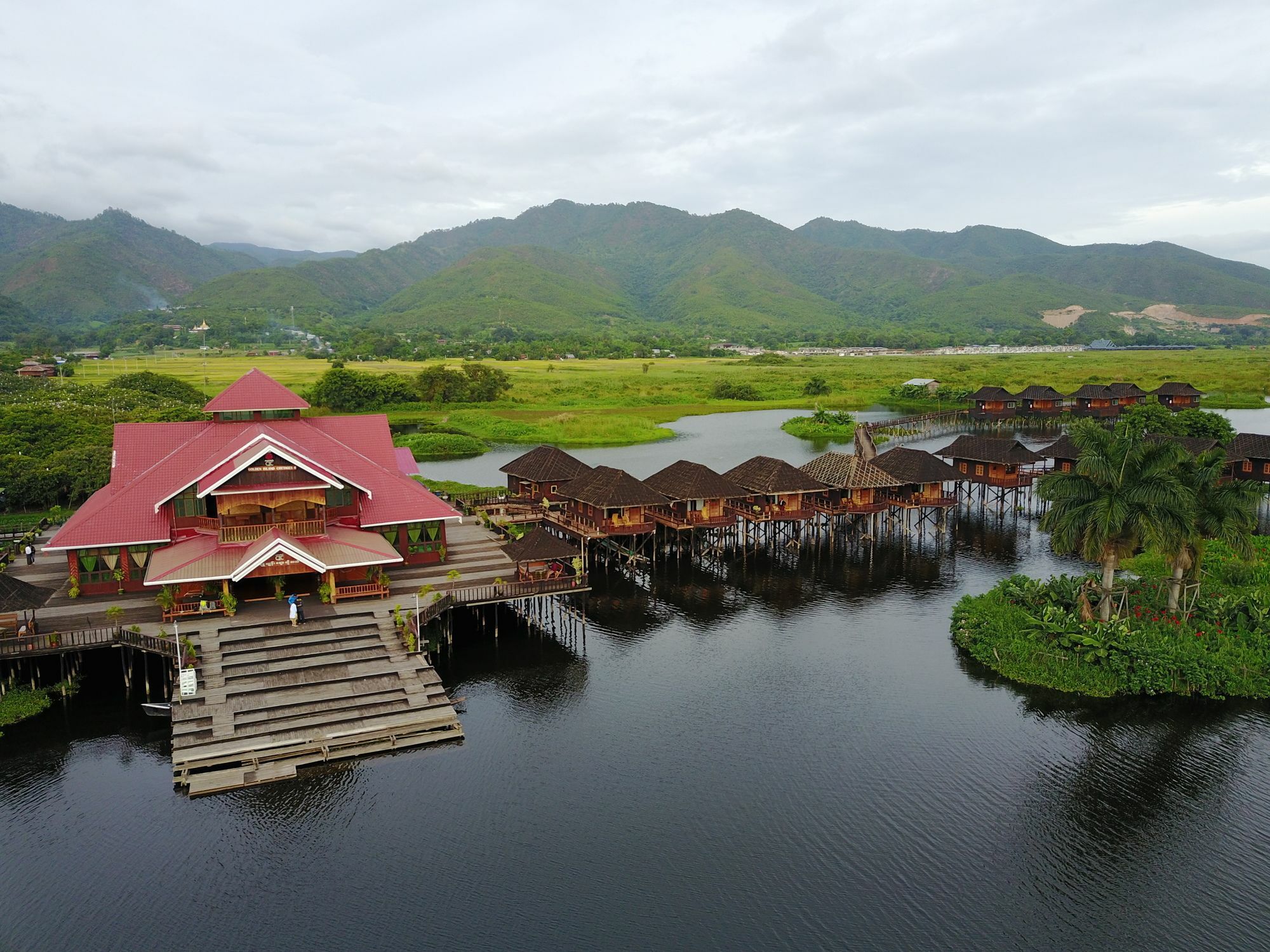 Golden Island Cottages Thale U Hotel Ywama Exterior photo