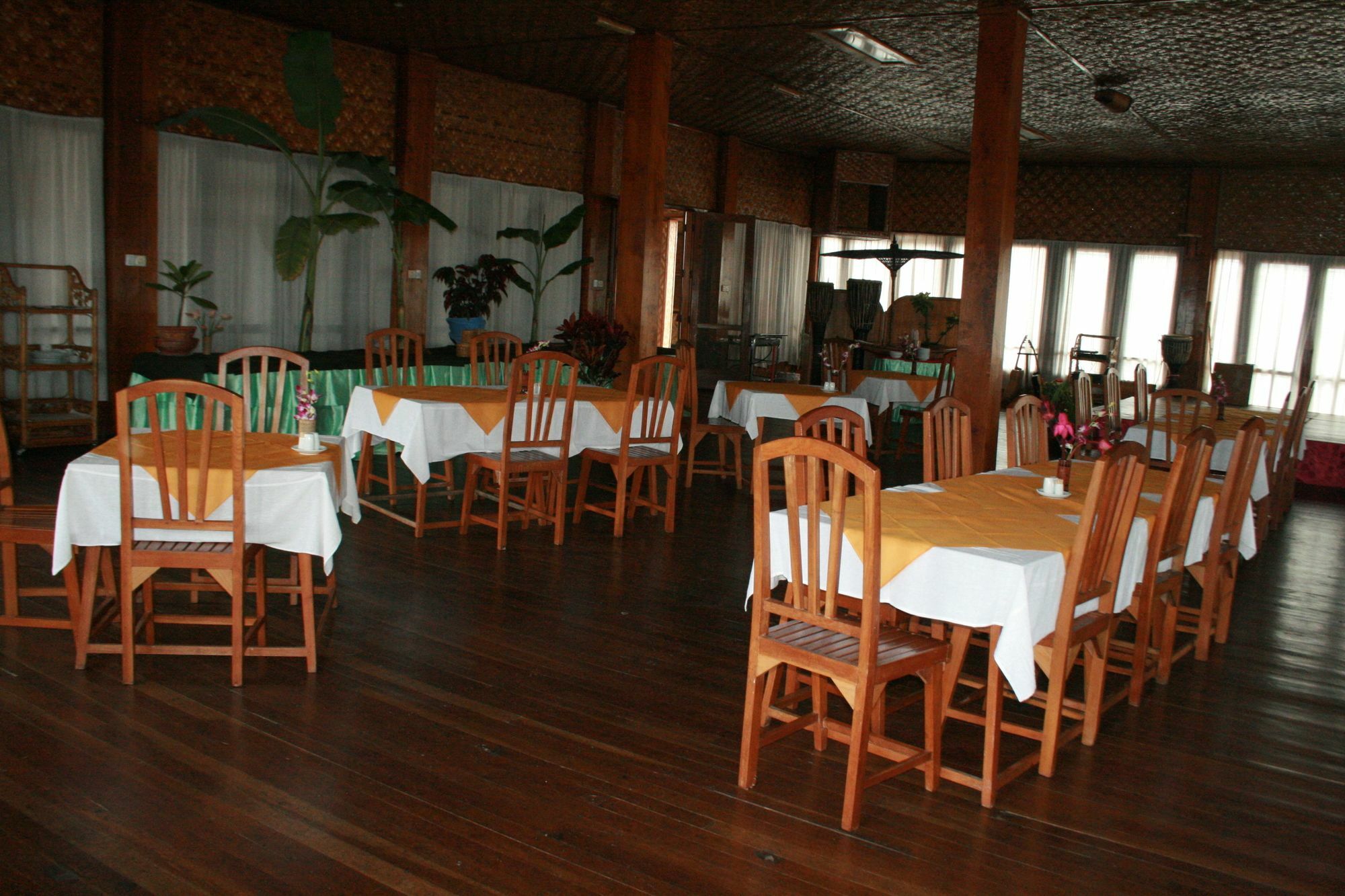 Golden Island Cottages Thale U Hotel Ywama Exterior photo