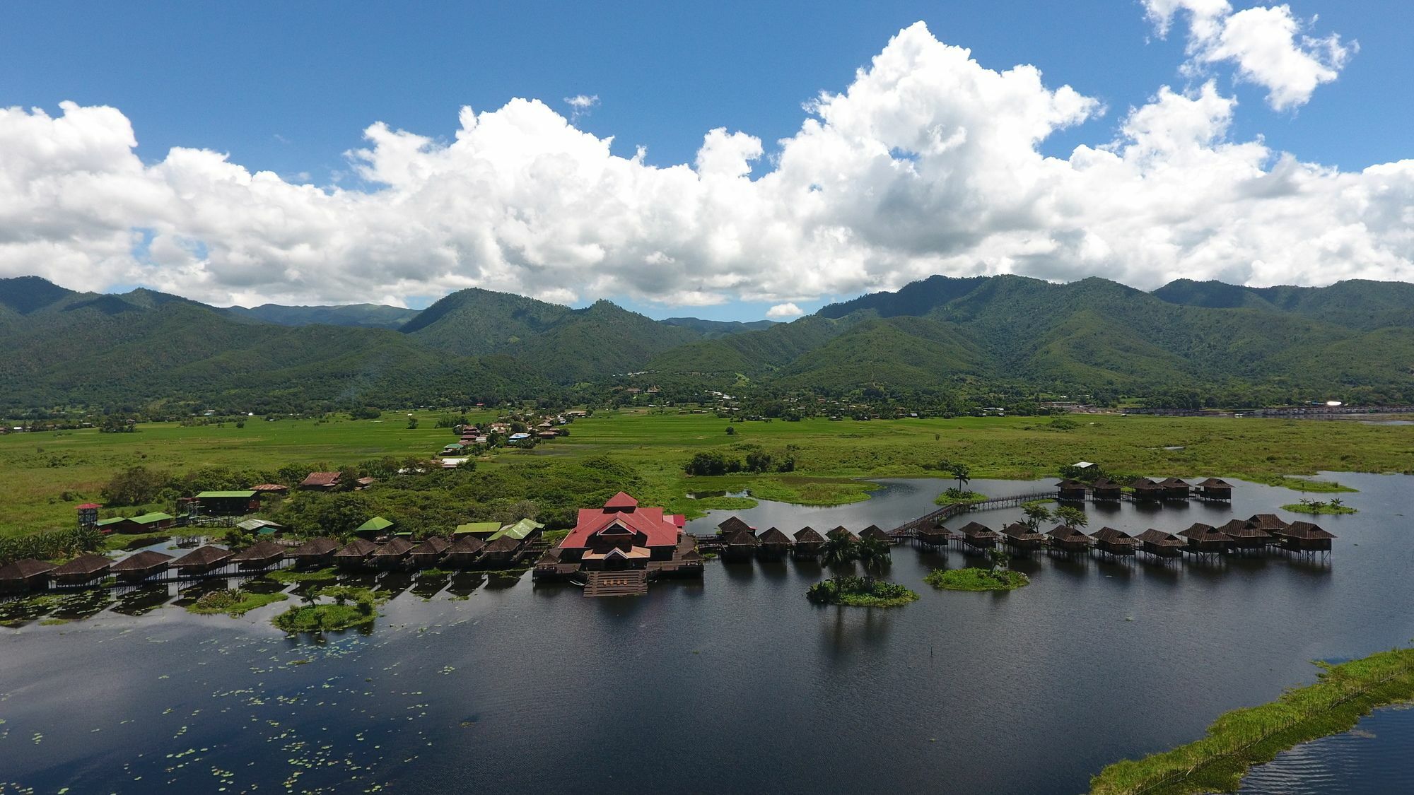 Golden Island Cottages Thale U Hotel Ywama Exterior photo